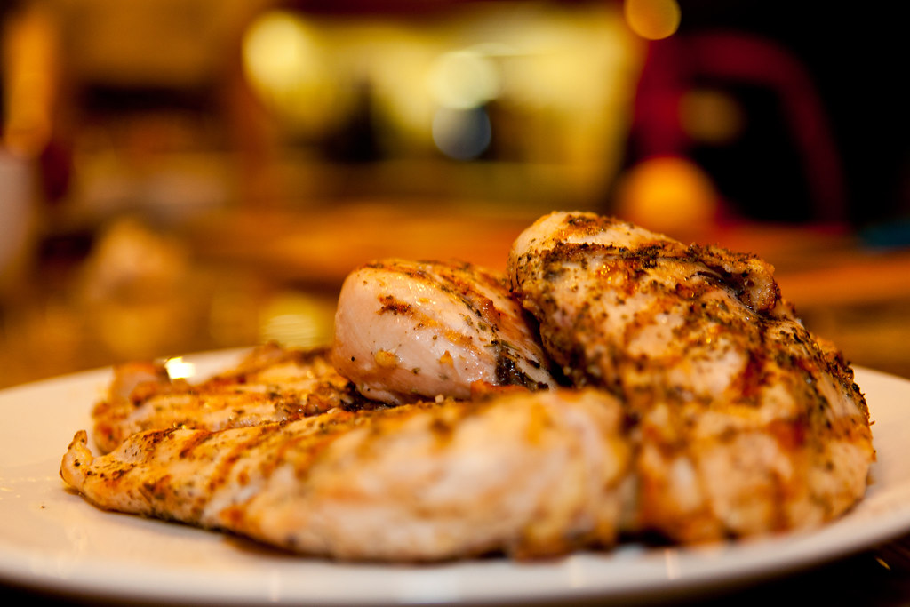 Grilled Chick Breasts along with best supplement to burn fat and build muscle